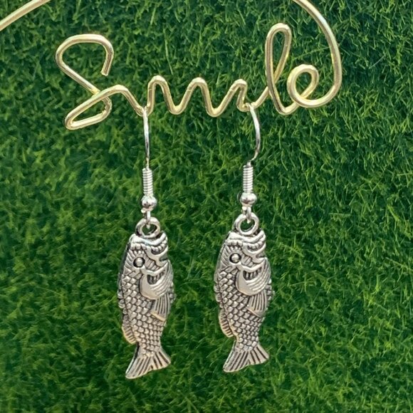 Fish Earring, Fishing Earring, Silly Animal Earring, Gift Idea, Fish Charm - Picture 8 of 9
